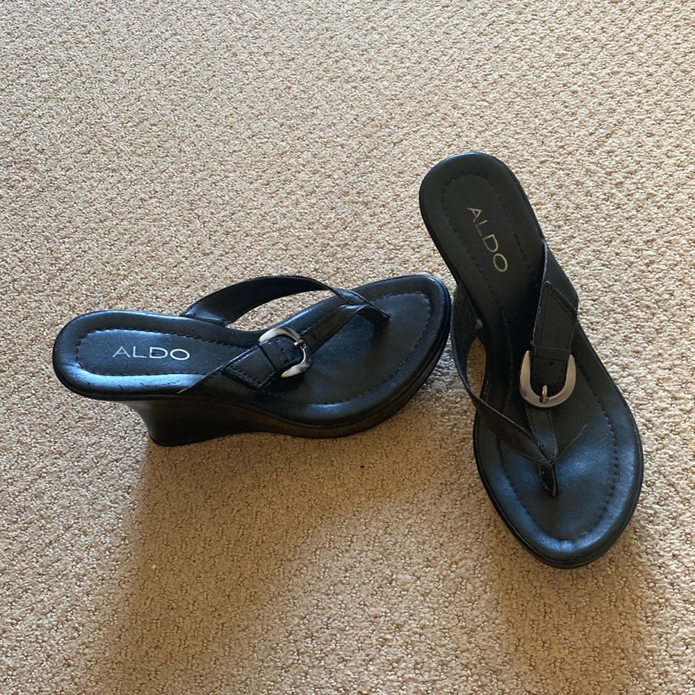 Aldo Y2K platform flip flops